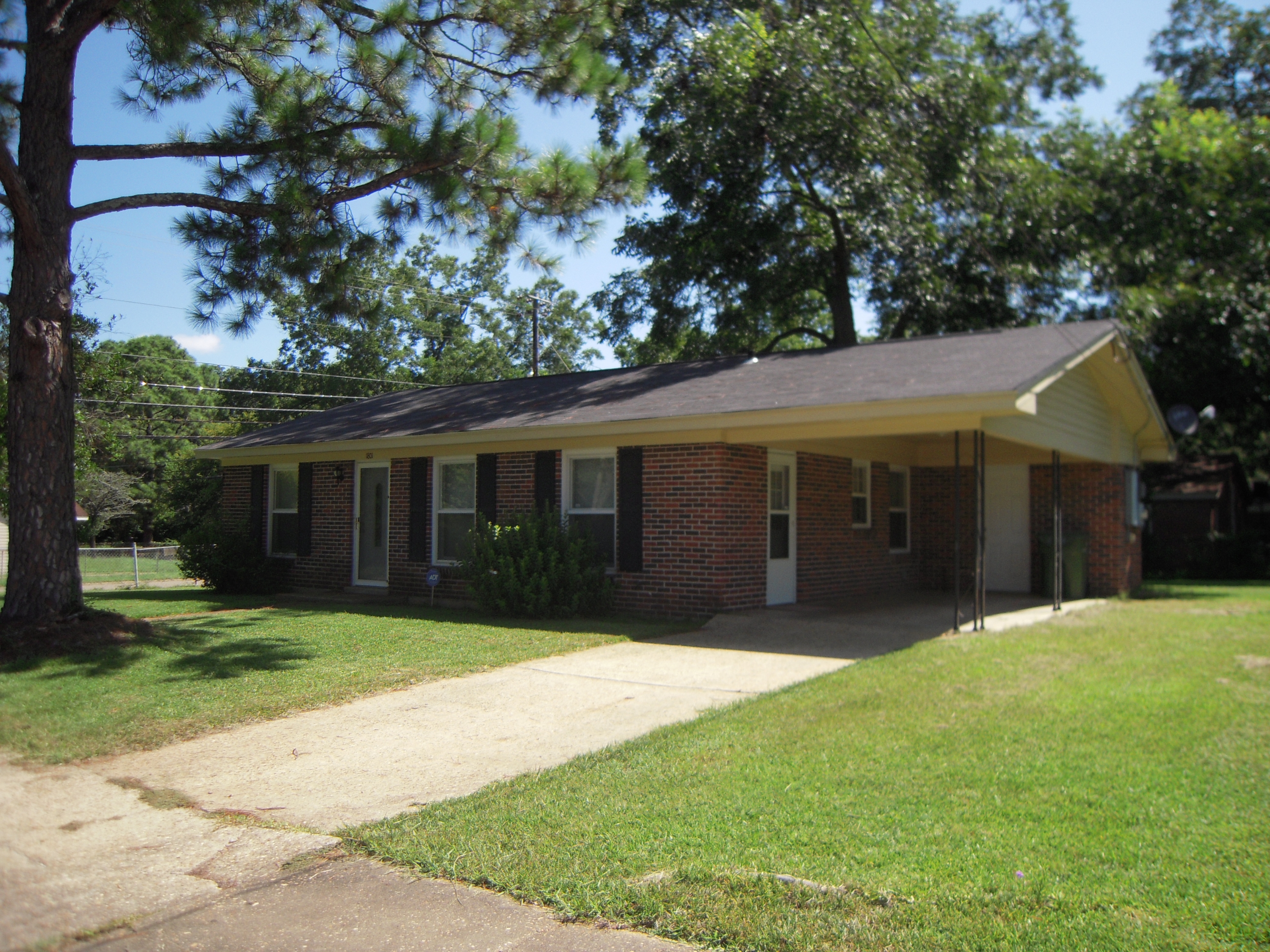 1801 Cotton Court